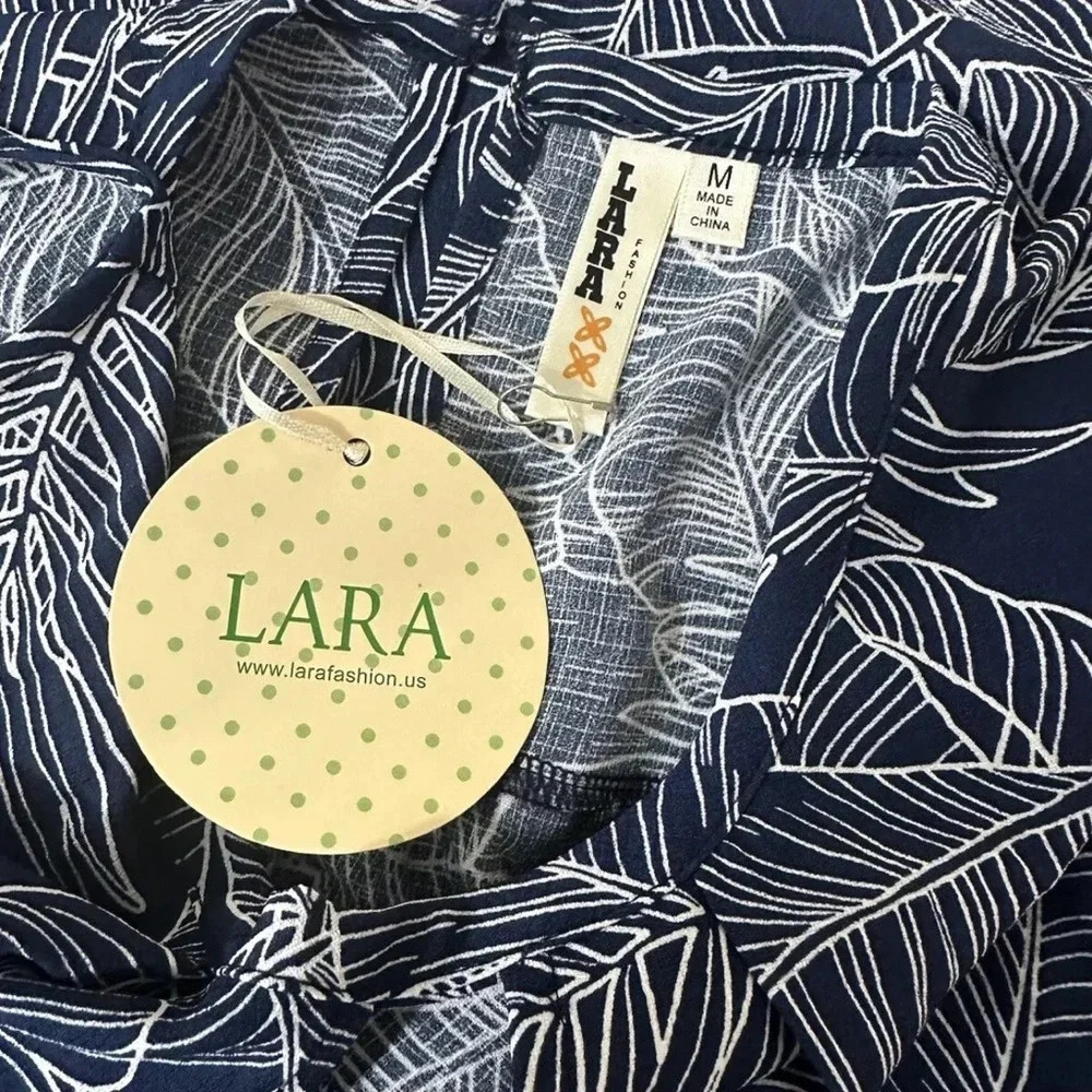 Lara Fashion Loose Navy Blue Floral Tunic Blouse Top Sleeveless Size M — image 5 of 6